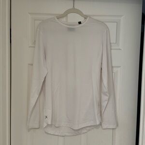 Cuts AO Long Sleeve Curve-Hem Tee - White